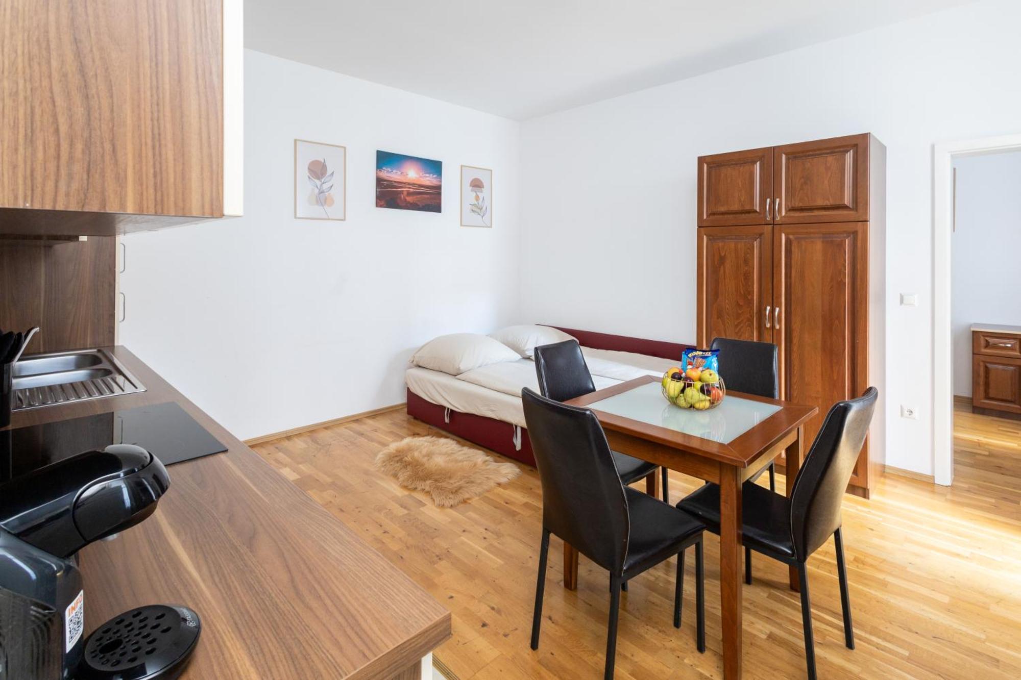 Crystal Apartment Виена Екстериор снимка